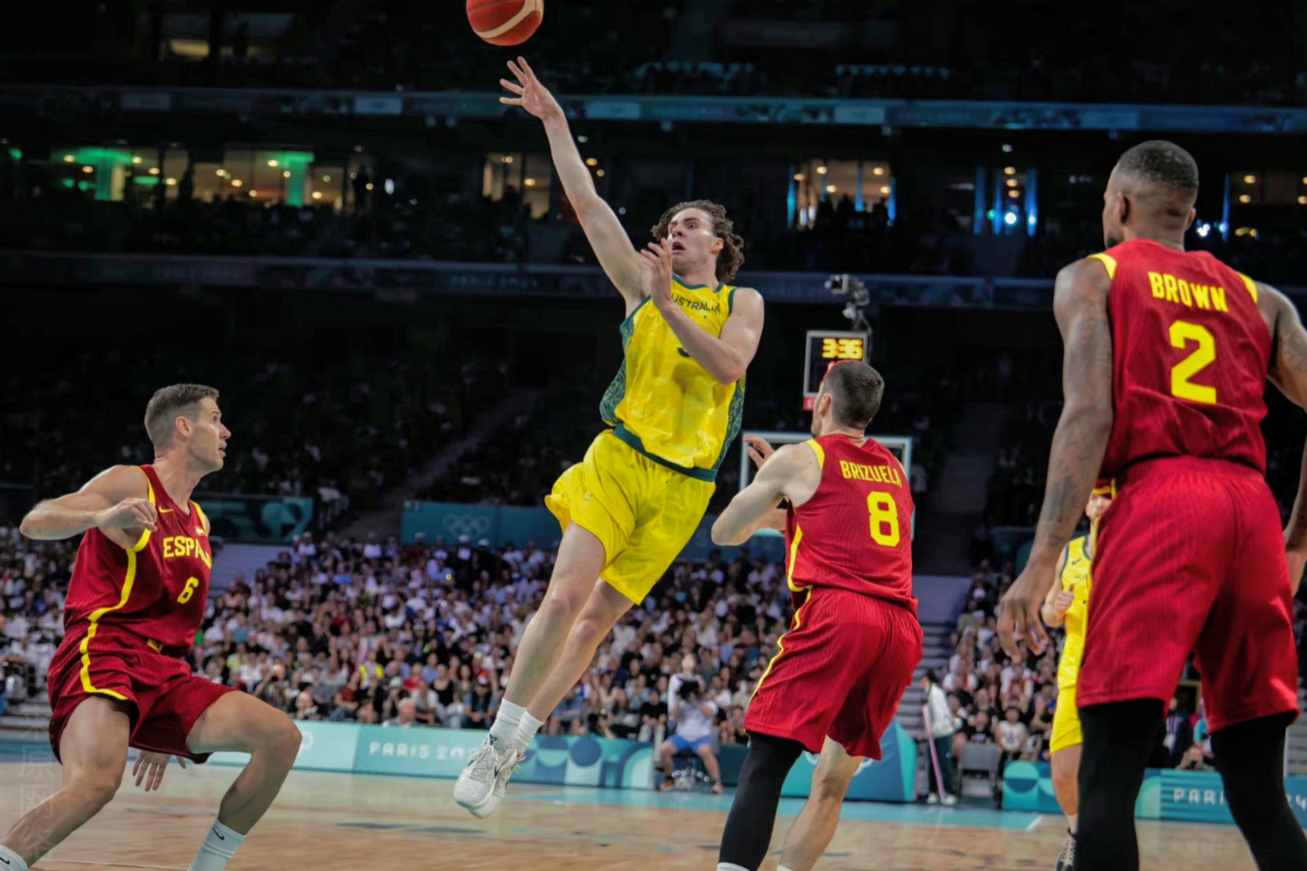 浓眉哥在澳大利亚队比赛中精彩发挥，突破纪录引发热议！的简单介绍