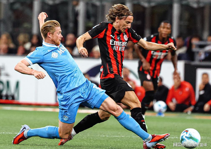 德布劳内巅峰对决，萨拉赫与50激战瑞士队分钟，出色防守胜负难料！(德布劳内是顶级球员吗)